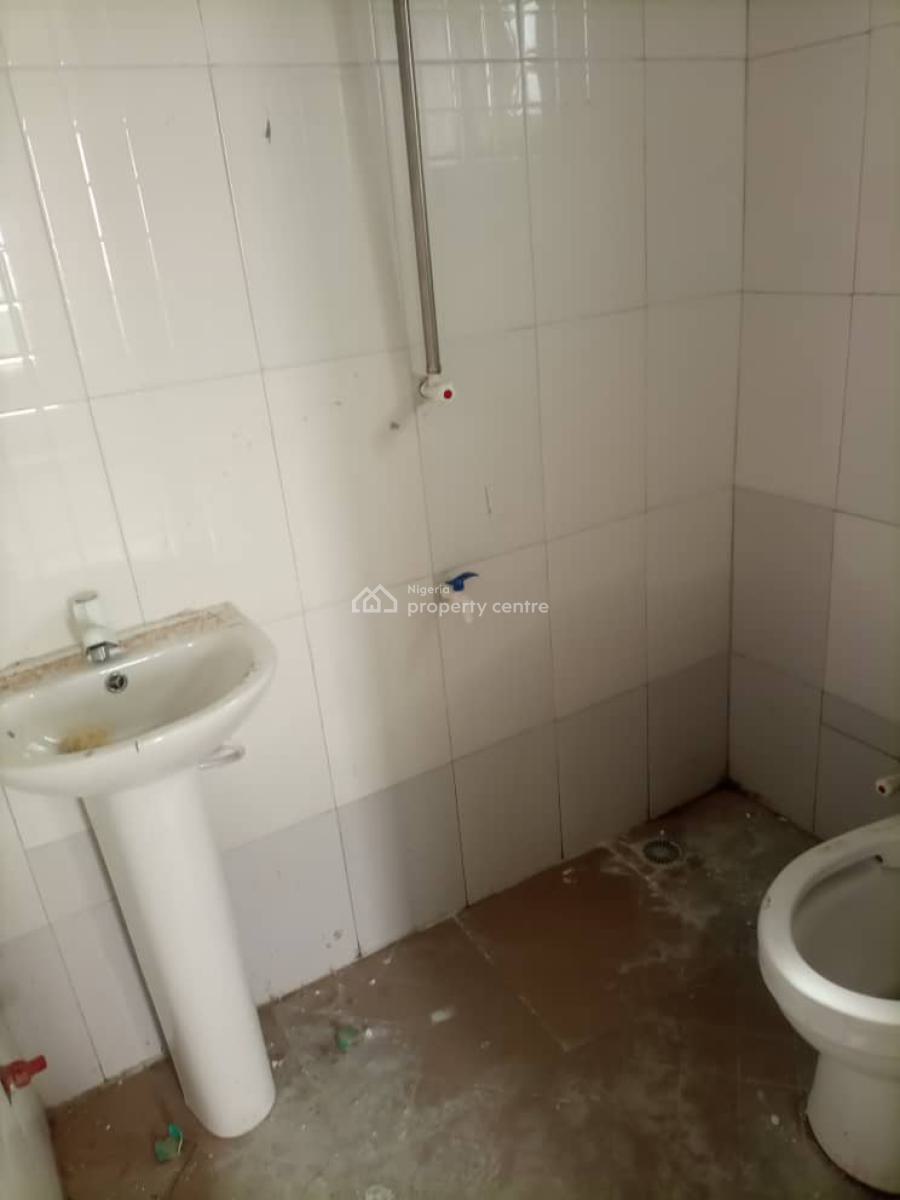 Standard 2 Bedroom Apartment, Gra Phase 1, Magodo, Lagos, Flat / Apartment for Rent