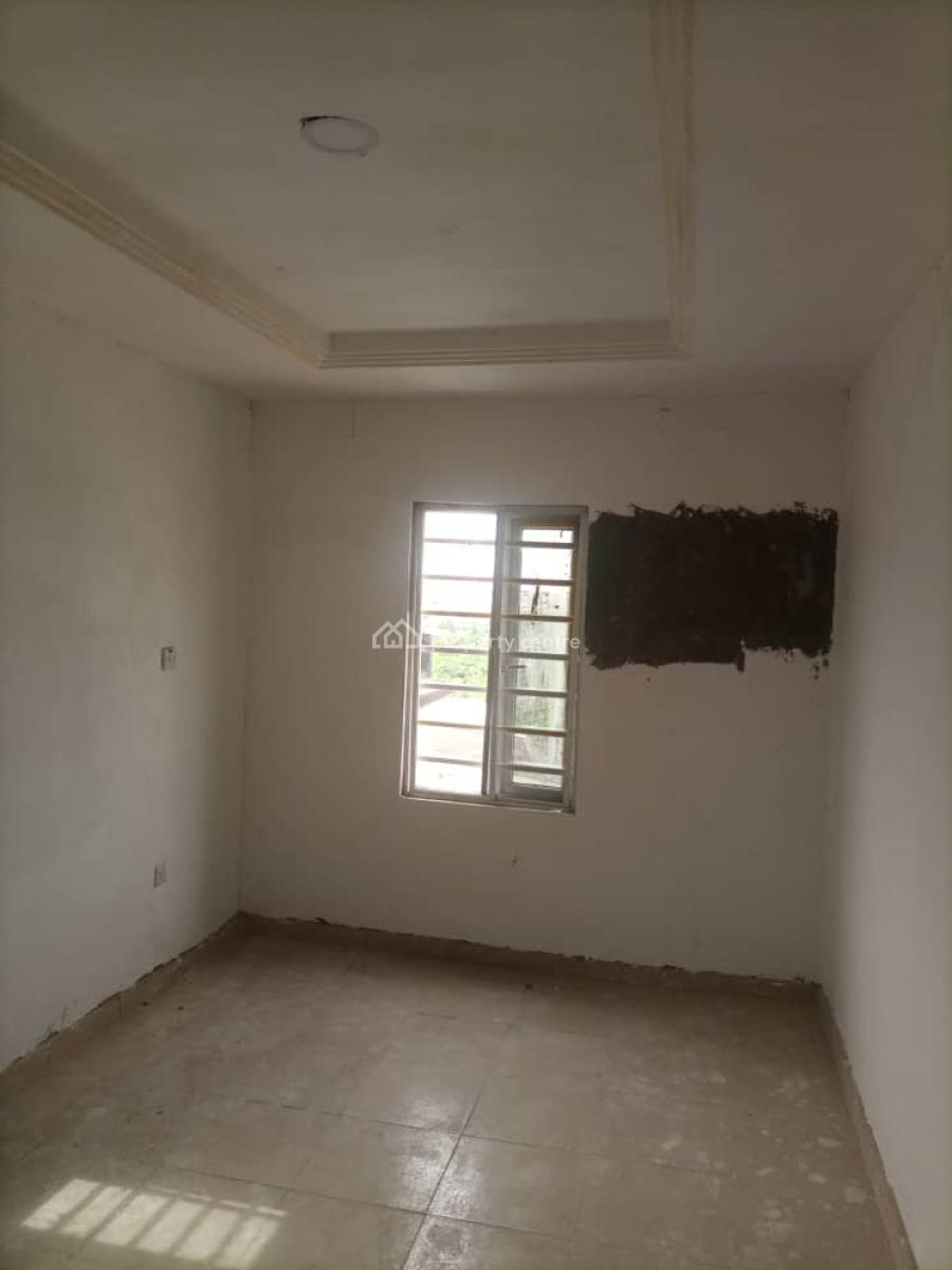 Standard 2 Bedroom Apartment, Gra Phase 1, Magodo, Lagos, Flat / Apartment for Rent