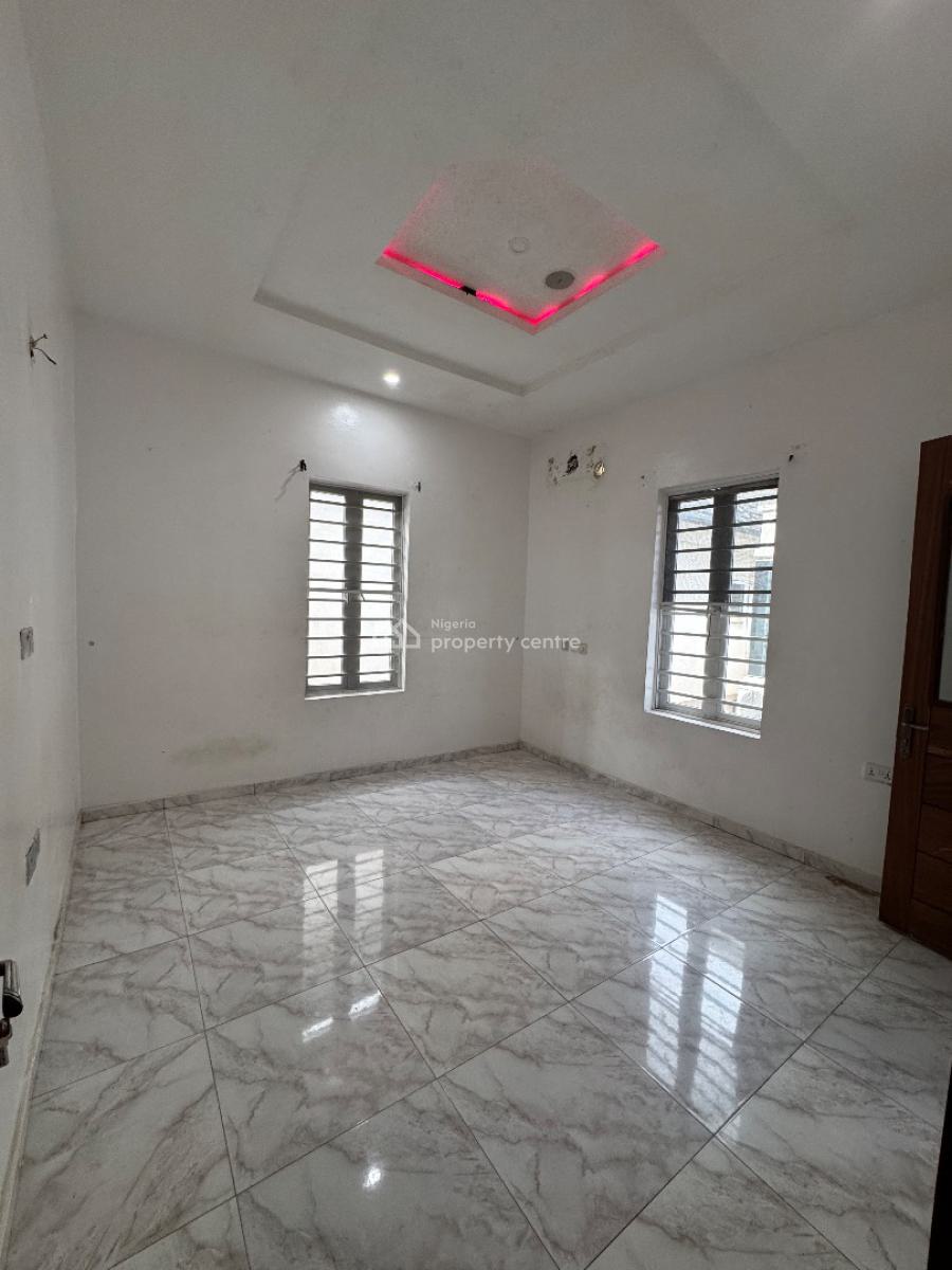 Self Contain, Chevy View Estate, Lekki Expressway, Lekki, Lagos, Self Contain (single Rooms) for Rent