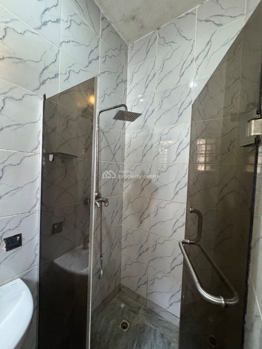 Self Contain, Chevy View Estate, Lekki Expressway, Lekki, Lagos, Self Contain (single Rooms) for Rent