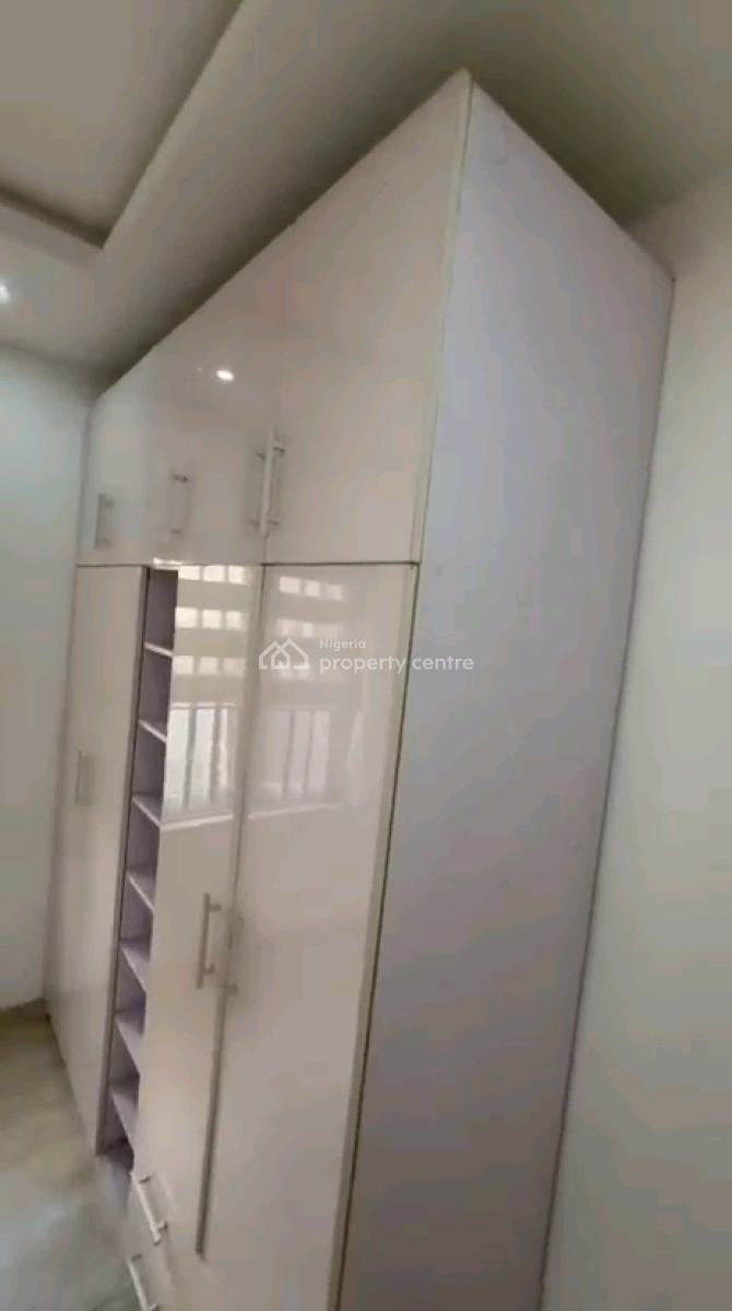 Standard and Spacious 2 Bedroom Flat, Anifowoshe, Ikeja, Lagos, Flat / Apartment for Rent