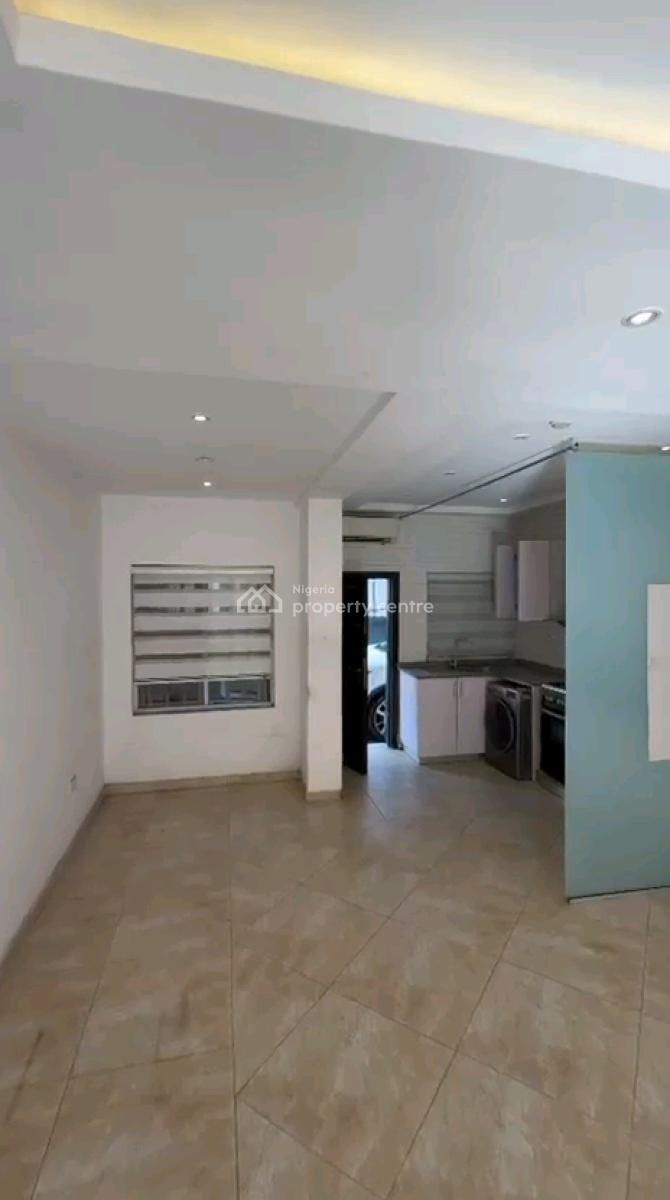 Standard and Spacious 2 Bedroom Flat, Anifowoshe, Ikeja, Lagos, Flat / Apartment for Rent