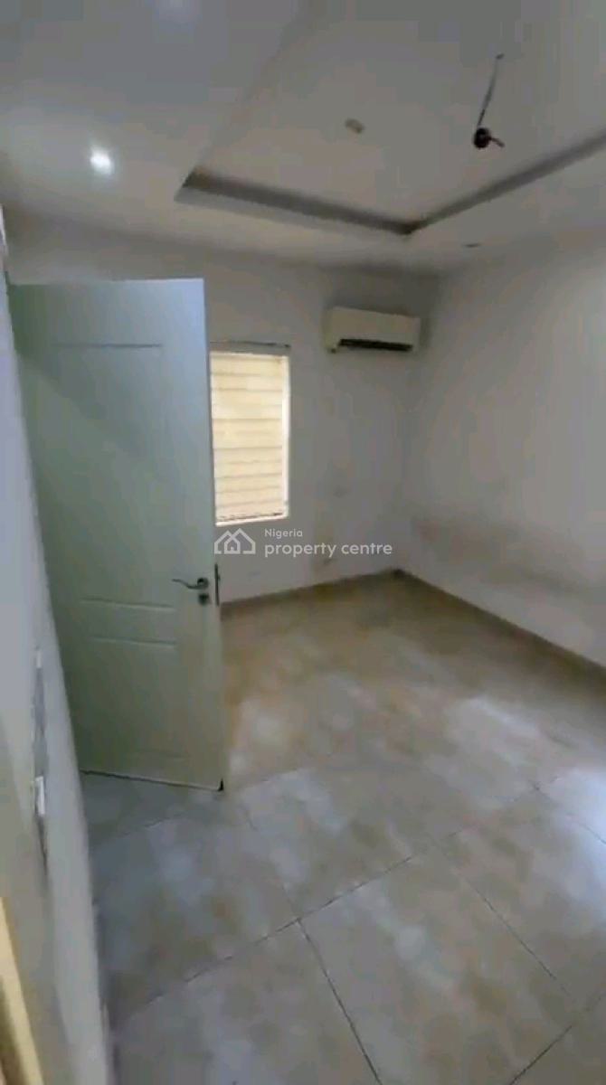 Standard and Spacious 2 Bedroom Flat, Anifowoshe, Ikeja, Lagos, Flat / Apartment for Rent