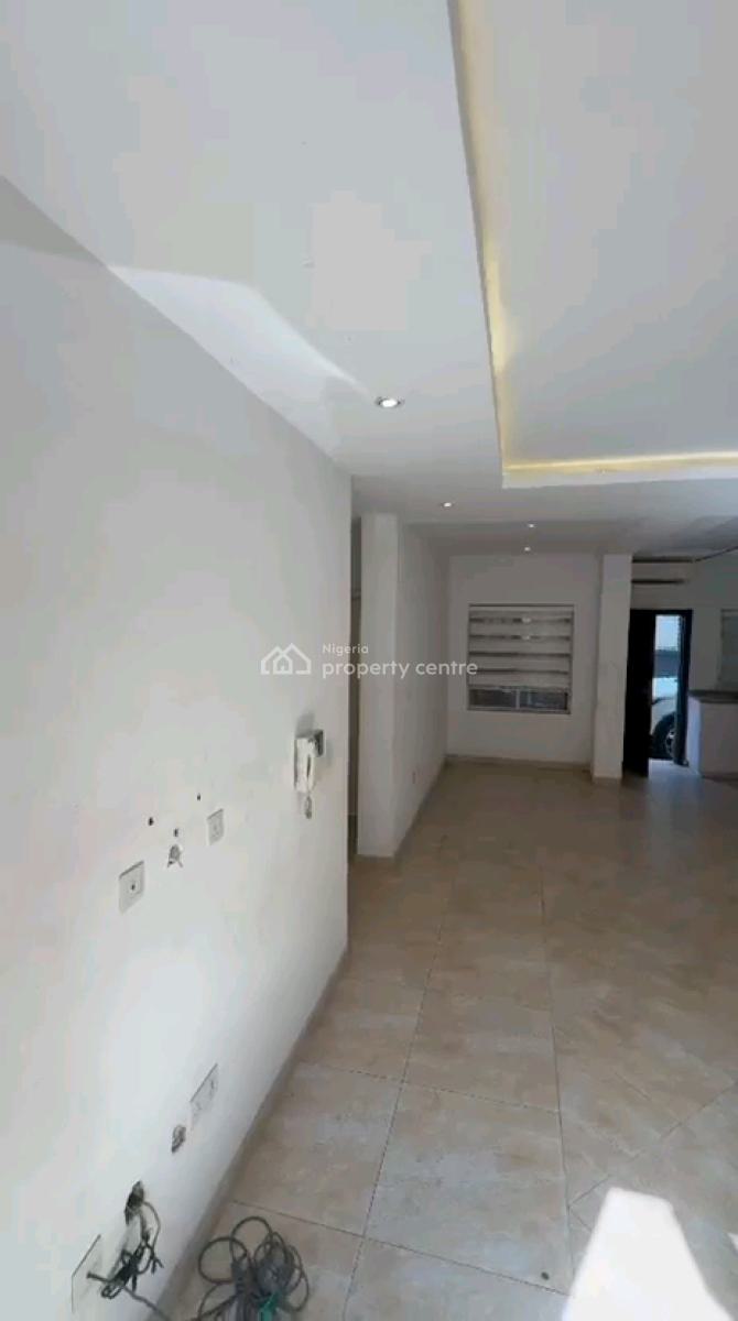 Standard and Spacious 2 Bedroom Flat, Anifowoshe, Ikeja, Lagos, Flat / Apartment for Rent