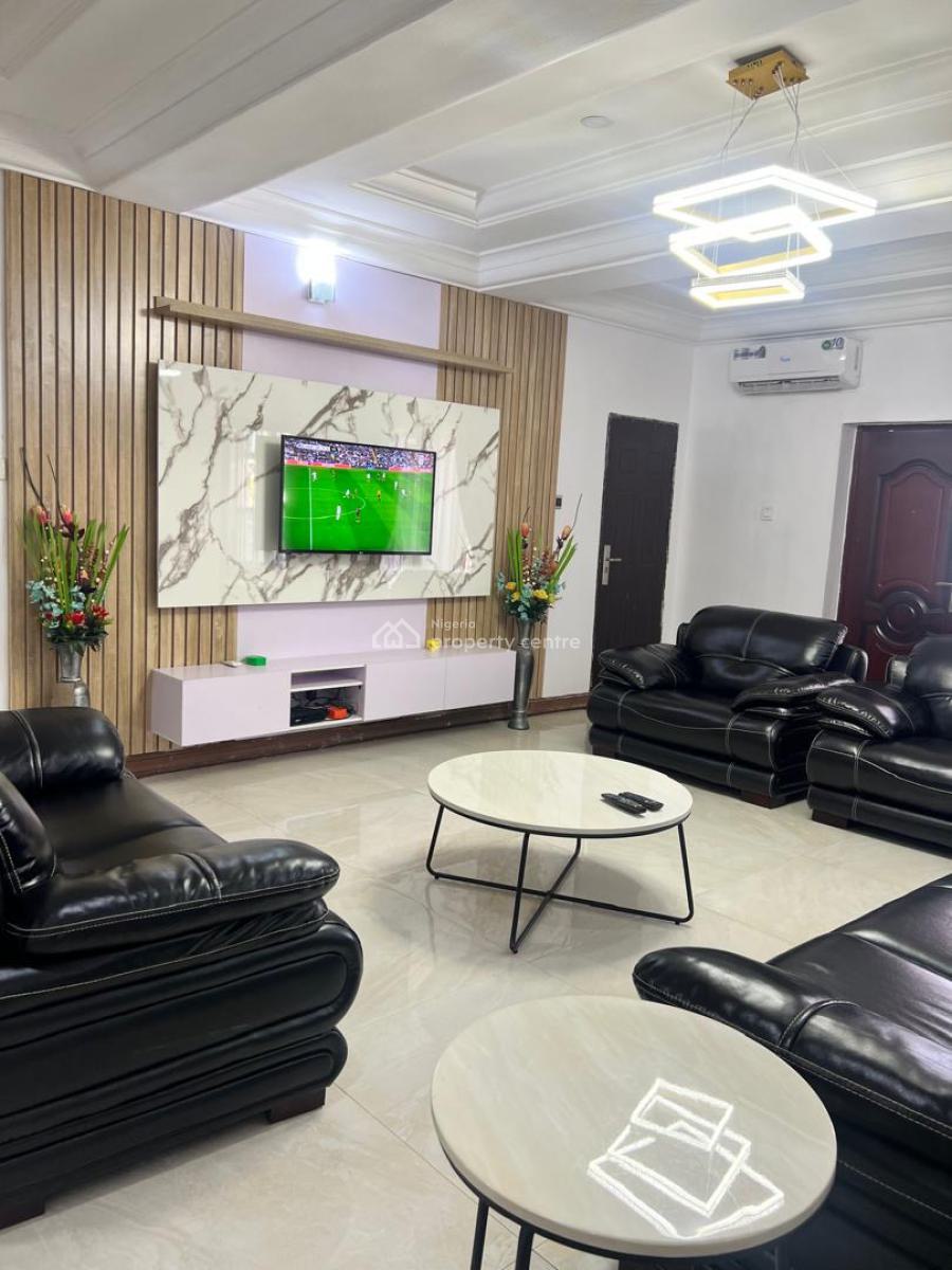 Spacious 3 Bedrooms Apartment, Ikeja Gra, Ikeja, Lagos, Flat / Apartment Short Let