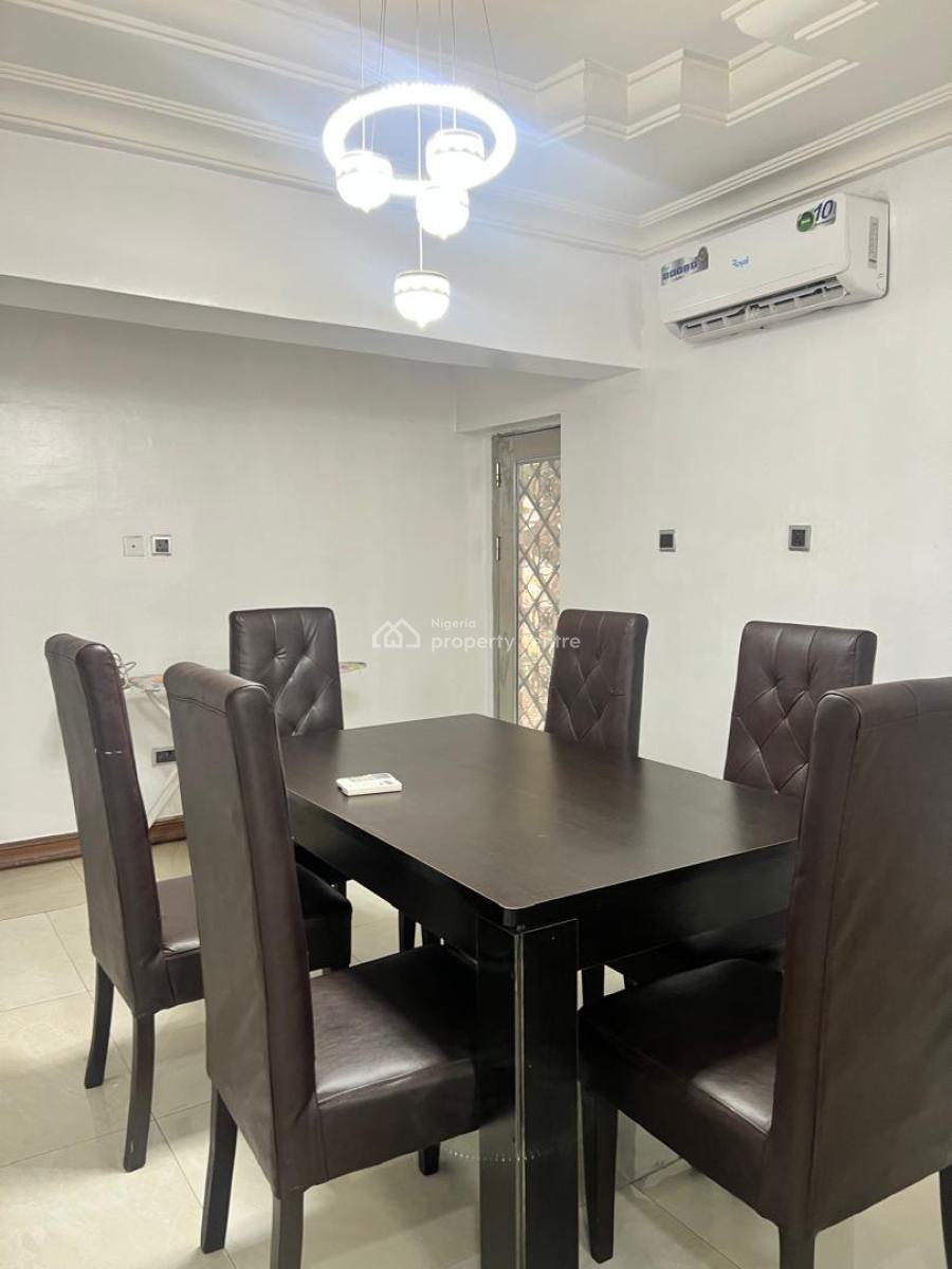 Spacious 3 Bedrooms Apartment, Ikeja Gra, Ikeja, Lagos, Flat / Apartment Short Let