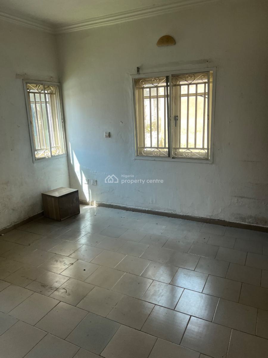 Nice 2 Bedroom Flat, Tarred Rd, Private Compound, Garki 2, Garki, Abuja, Flat / Apartment for Rent