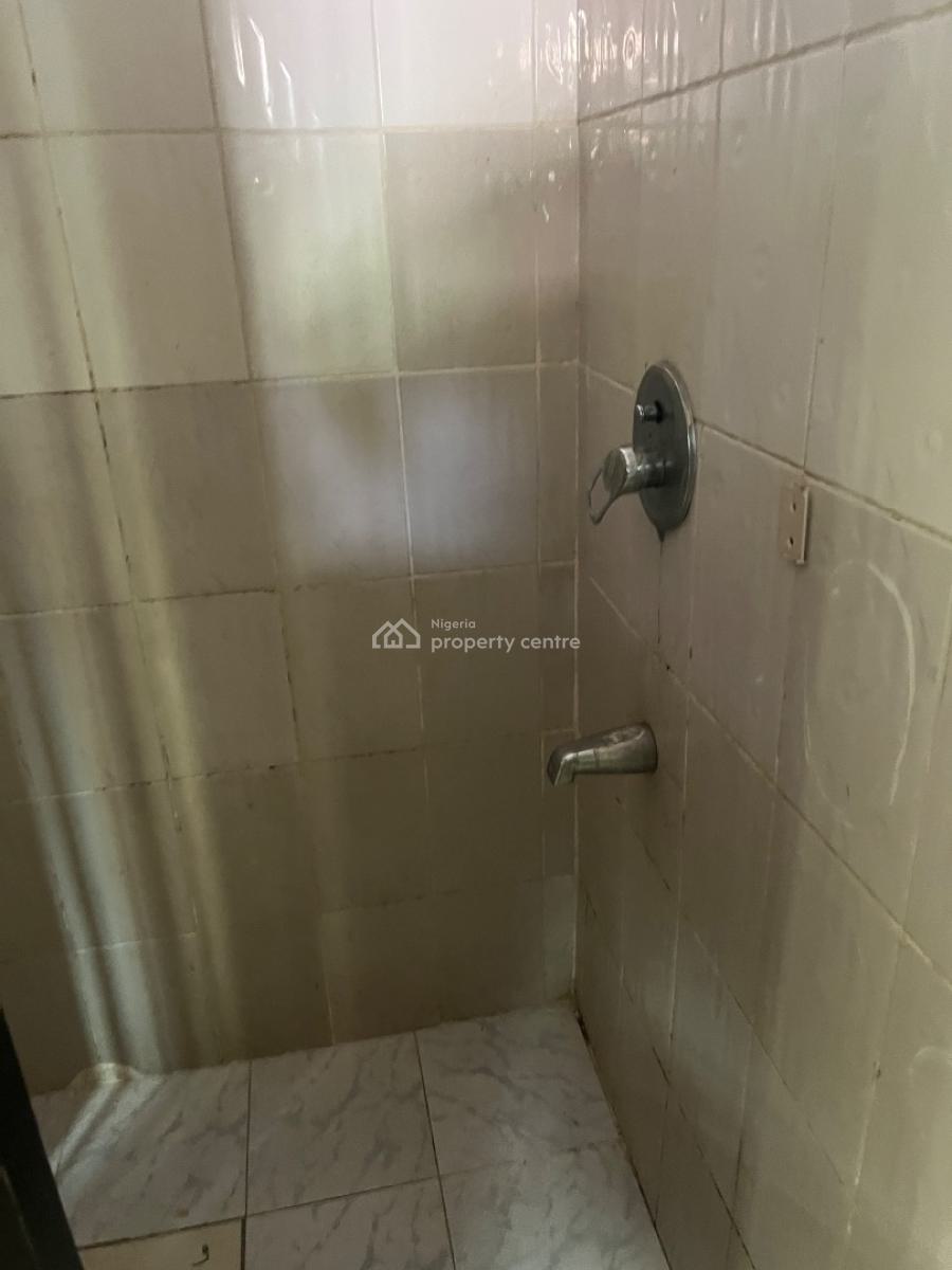Nice 2 Bedroom Flat, Tarred Rd, Private Compound, Garki 2, Garki, Abuja, Flat / Apartment for Rent