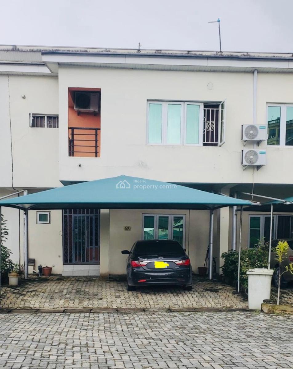 Distress 4 Bedrooms Terrace Serviced Duplex House, Paradise 2 Estate Chevron Alternative Route, Lekki, Lagos, Terraced Duplex for Sale
