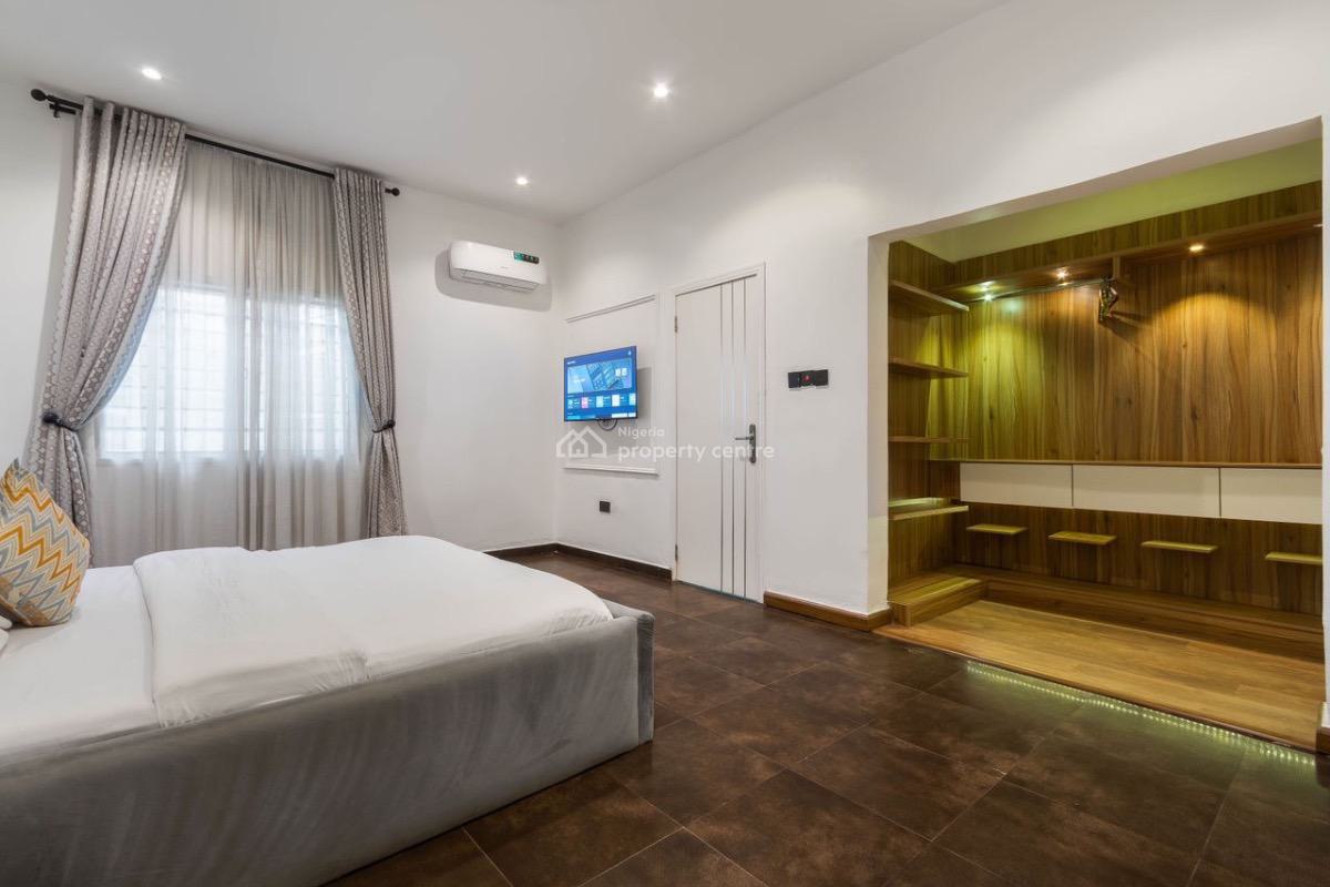 Luxury 2 Bedrooms Duplex, By Admiralty Way, Lekki Phase 1, Lekki, Lagos, Terraced Duplex Short Let