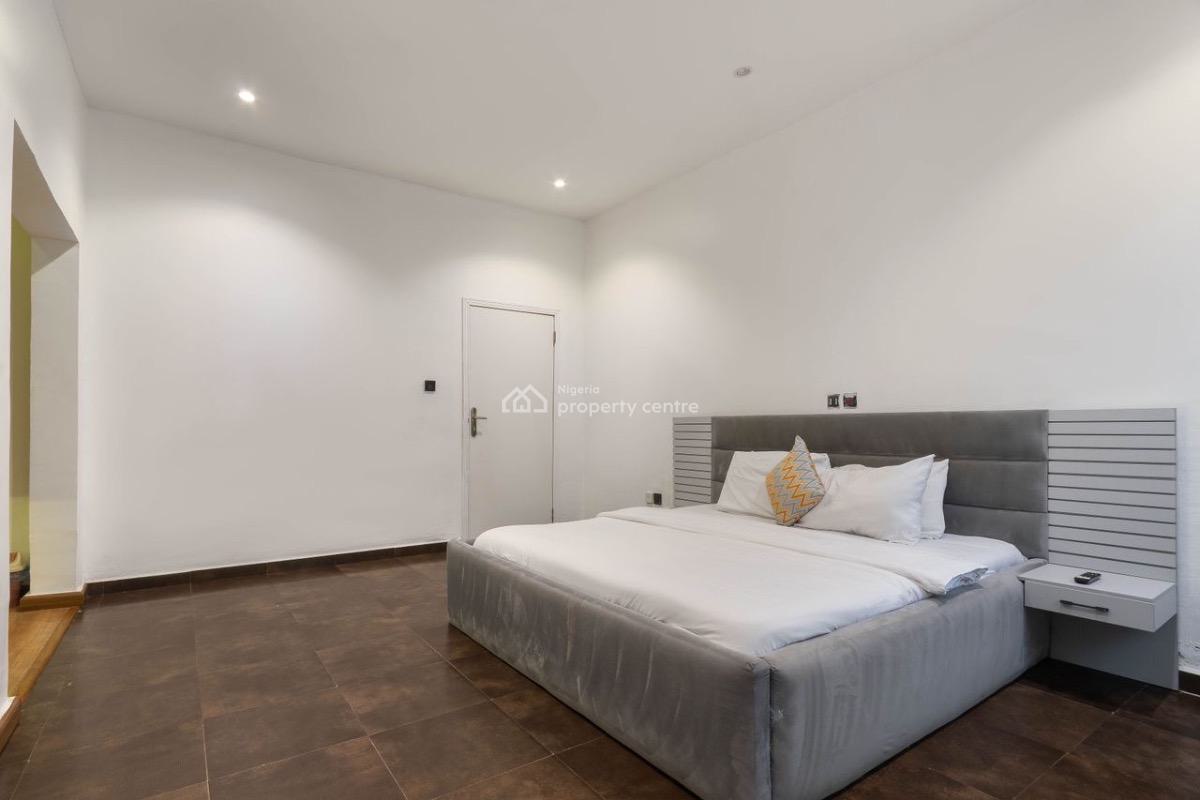 Luxury 2 Bedrooms Duplex, By Admiralty Way, Lekki Phase 1, Lekki, Lagos, Terraced Duplex Short Let