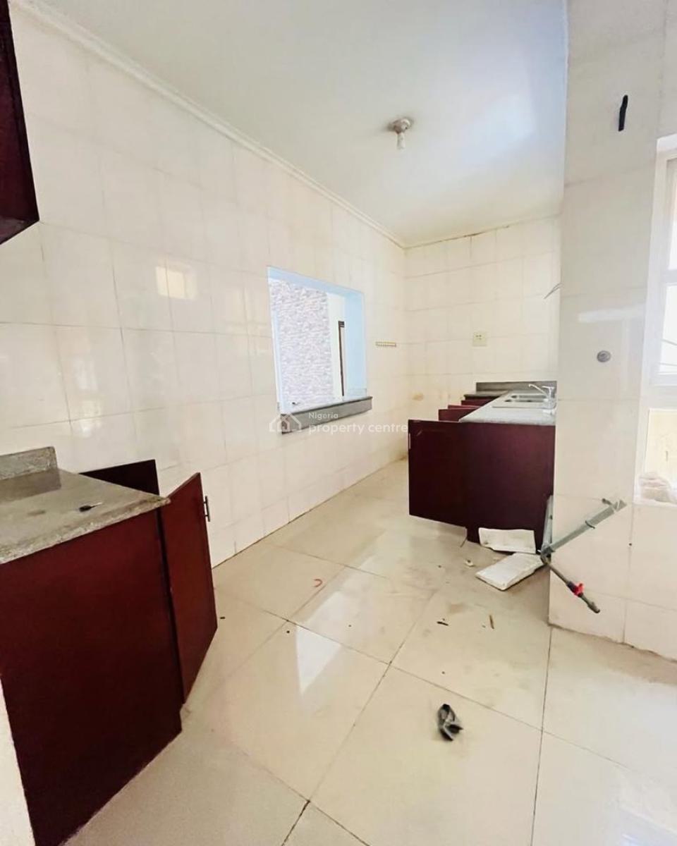 Neatly Used 3 Bedroom Apartment, Milverton Estate, Osapa, Lekki, Lagos, Flat / Apartment for Rent