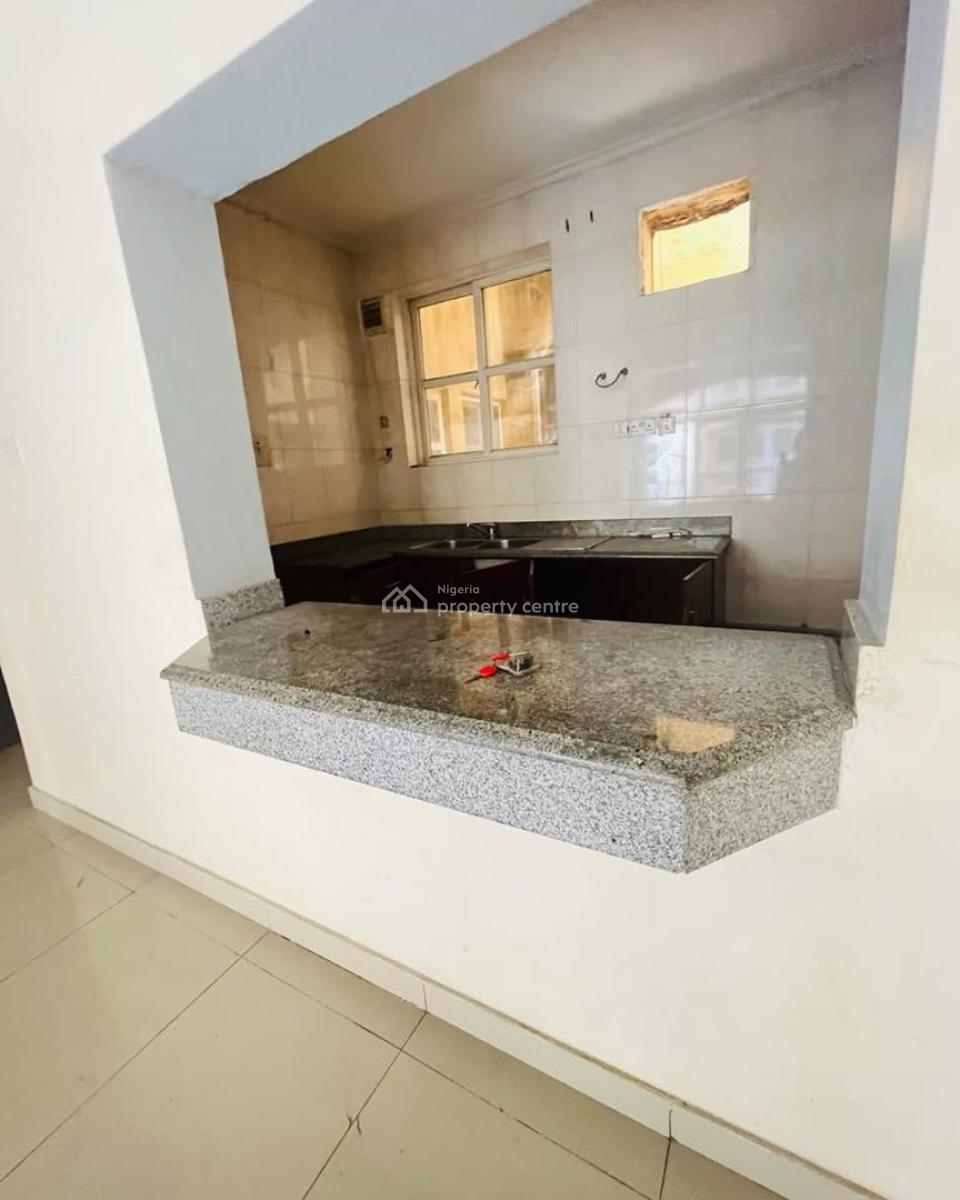 Neatly Used 3 Bedroom Apartment, Milverton Estate, Osapa, Lekki, Lagos, Flat / Apartment for Rent