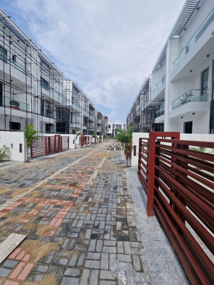 Beautifully Designed Home, Orchid Road Lekki Eleganza, Ikota, Lekki, Lagos, Semi-detached Duplex for Sale