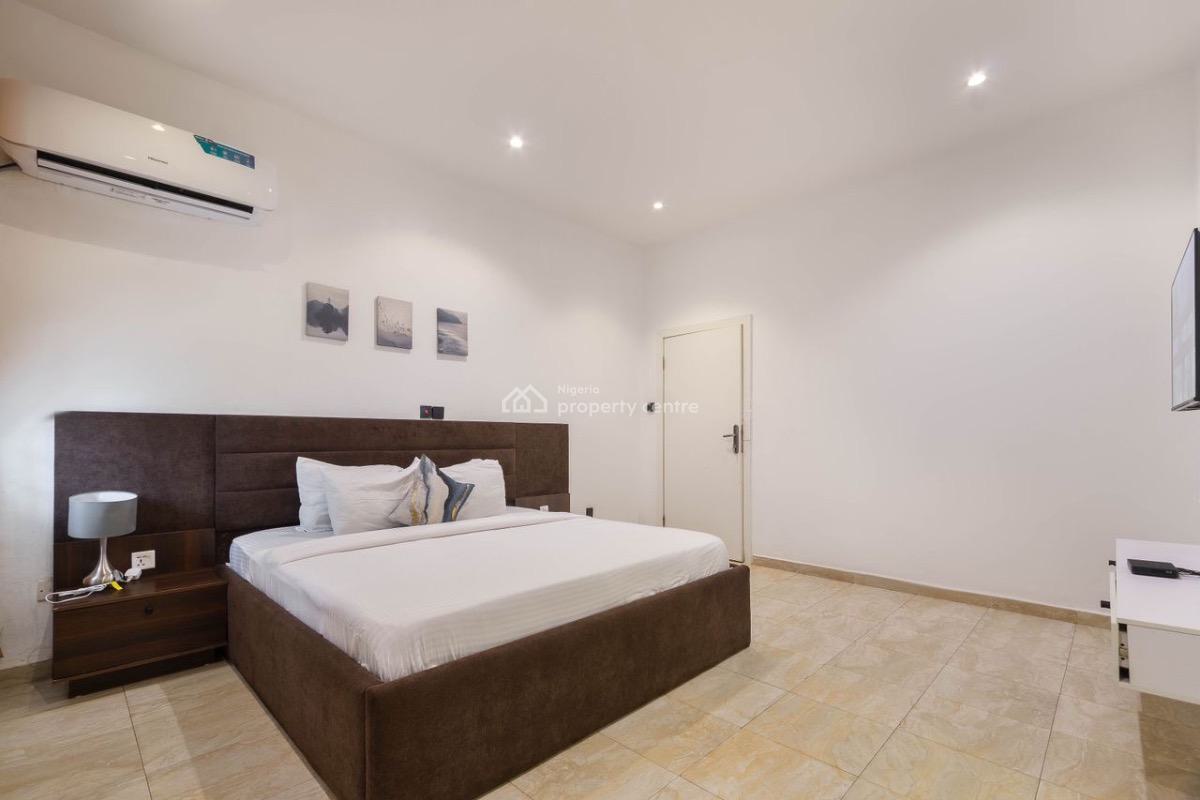 Well Furnished 2 Bedrooms Duplex with Swimming Pool, By Admiralty Way, Lekki Phase 1, Lekki, Lagos, Terraced Duplex Short Let