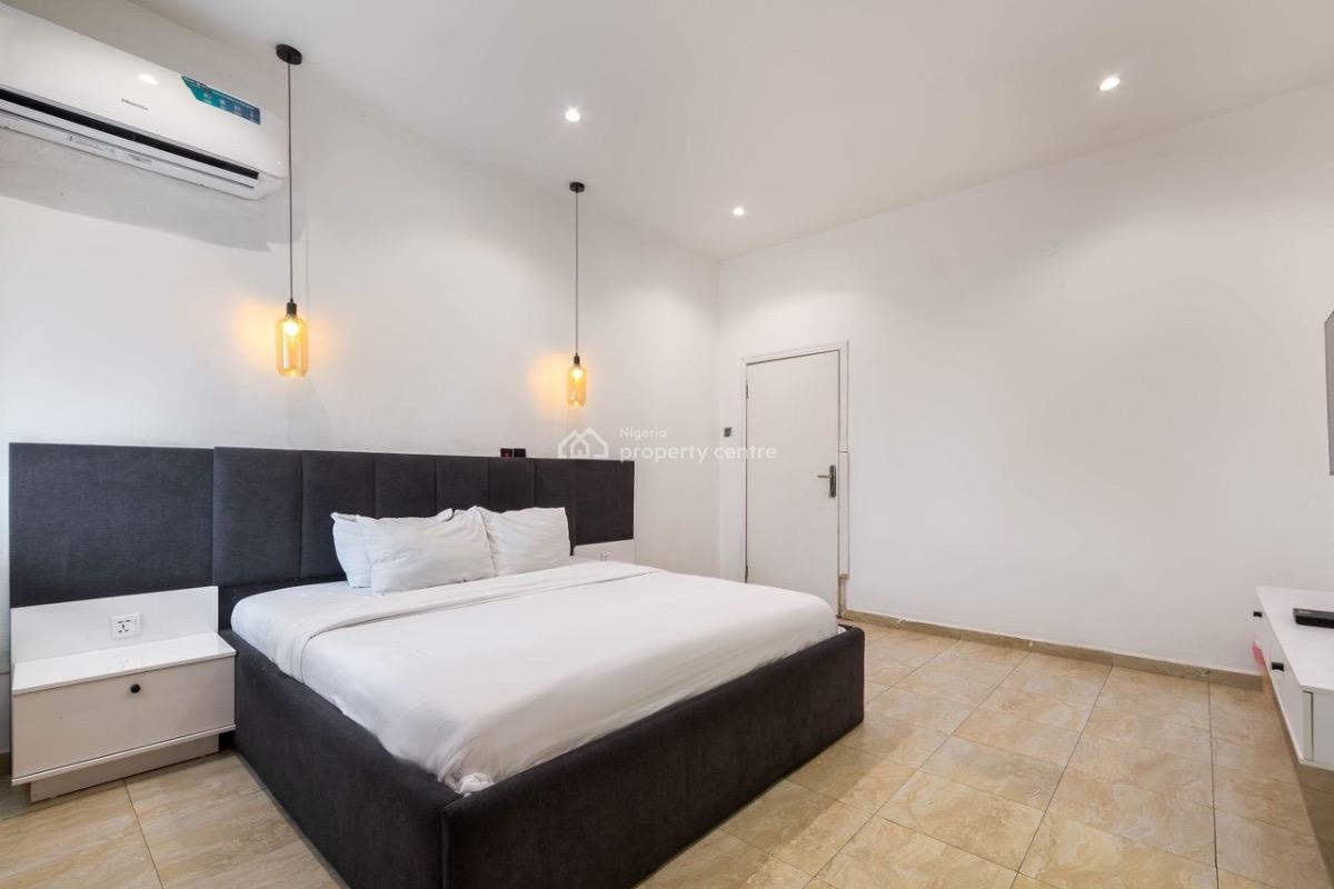Beautiful Luxury 2 Bedrooms Duplex with Swimming Pool, By Admiralty Way, Lekki Phase 1, Lekki, Lagos, Terraced Duplex Short Let
