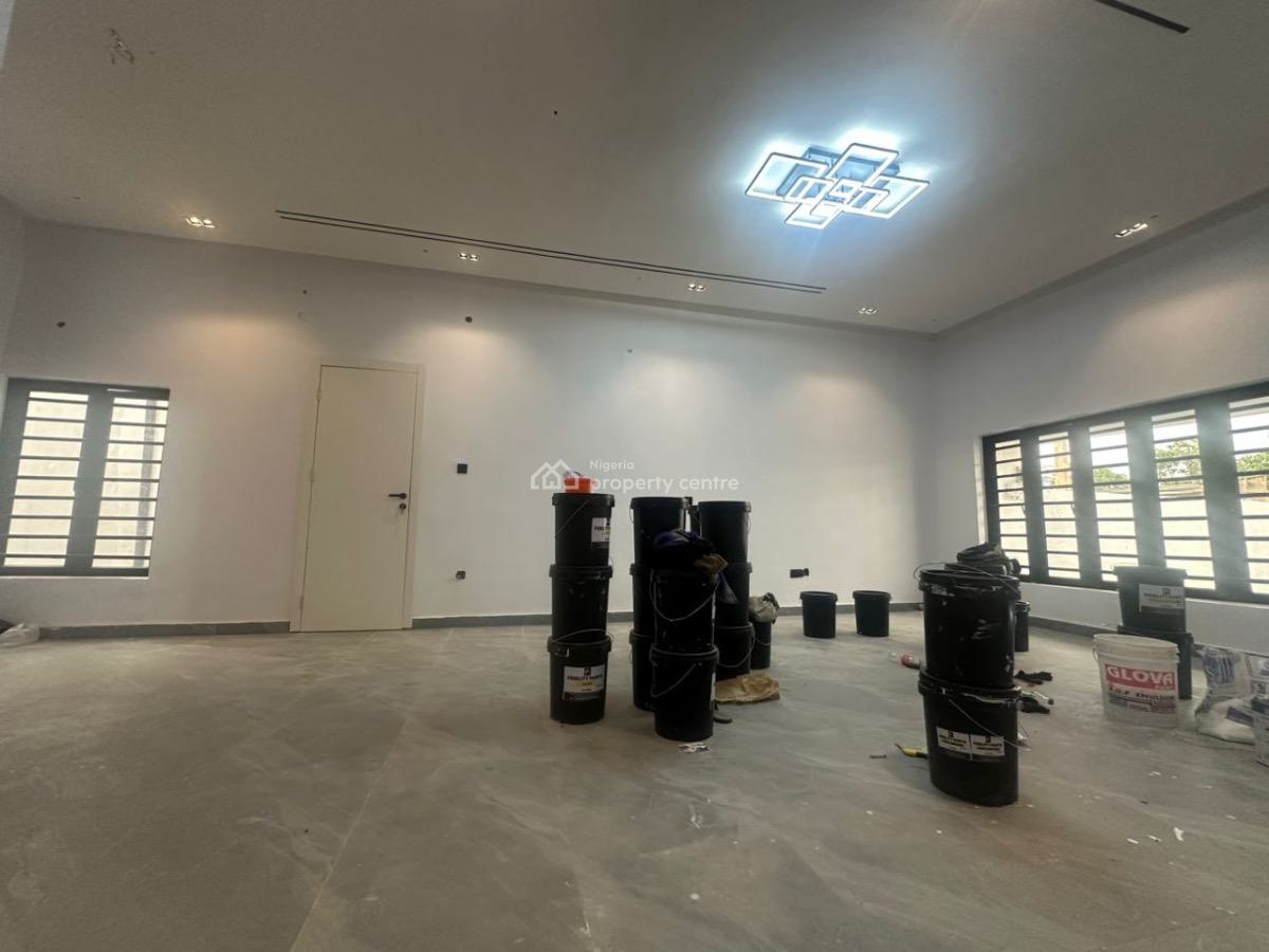 Executive of 3 Bedrooms Bungalow with Room and Parlor Bq, Ikolaba/arisekola Street New Bodija Ibadan, New Bodija, Ibadan, Oyo, Detached Bungalow for Sale