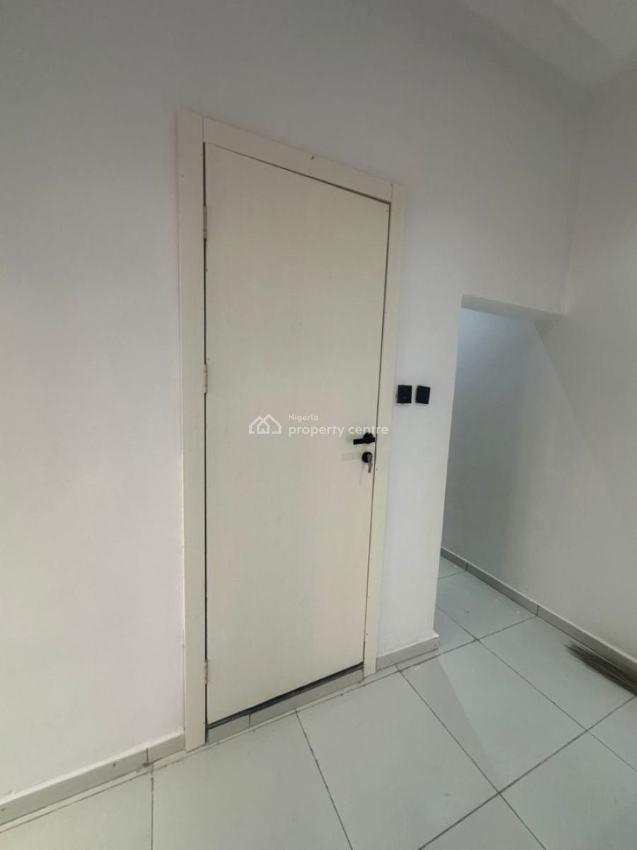 Executive of 3 Bedrooms Bungalow with Room and Parlor Bq, Ikolaba/arisekola Street New Bodija Ibadan, New Bodija, Ibadan, Oyo, Detached Bungalow for Sale