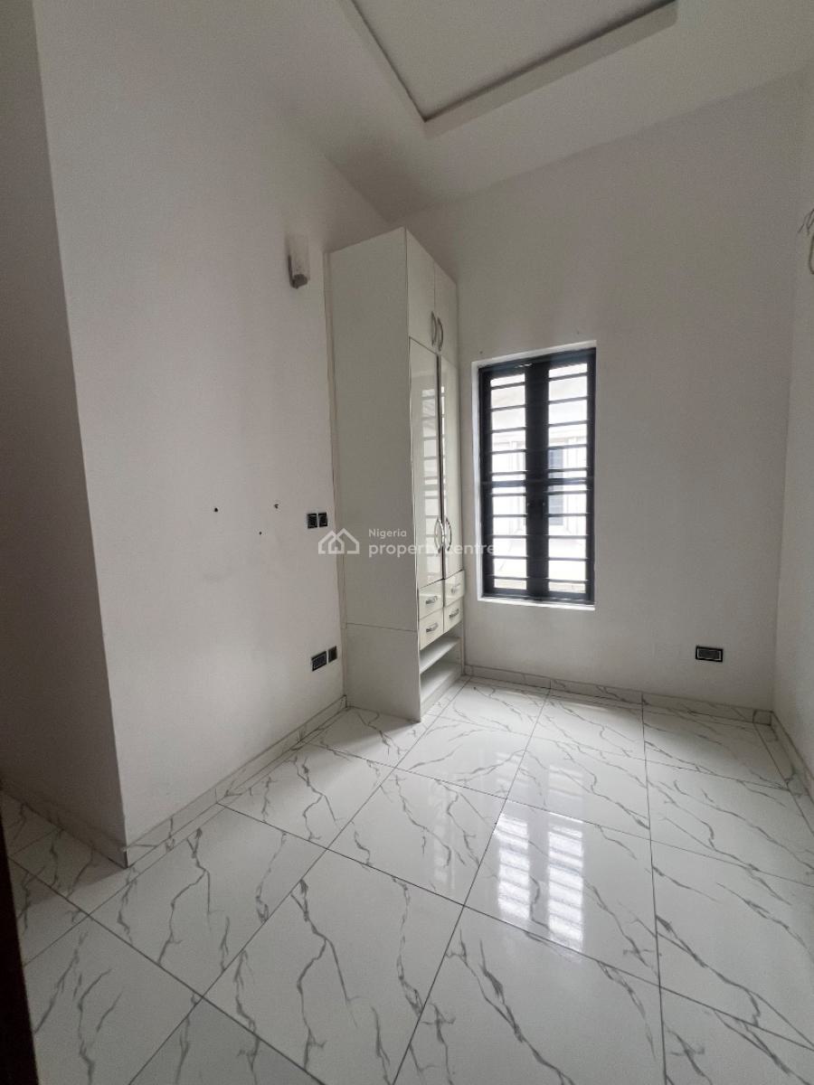 Well Maintained, Four Bedroom Semi Detached House, Osapa, Lekki, Lagos, Semi-detached Duplex for Rent