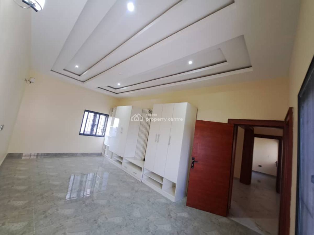 Luxurious Smart 5 Bedroom Semi-detached Duplex in a Mini Estate, Gilmore, Jahi, Abuja, Flat / Apartment for Rent