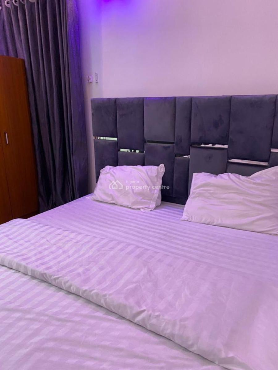 Fully Furnished & Serviced 1 Bedroom Flat in a Serene/secured, Wuse 2, Abuja, Mini Flat (room and Parlour) for Rent