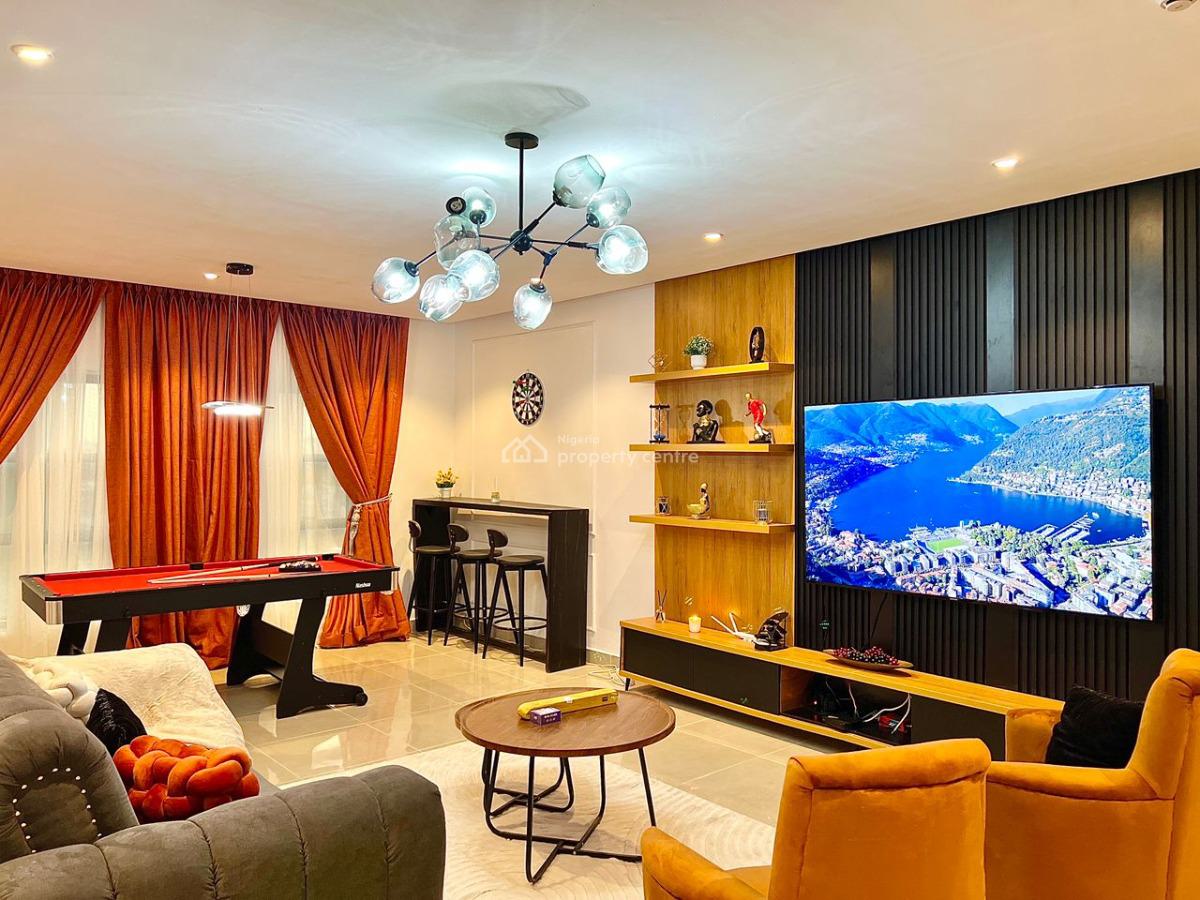 Exclusive Stunning Home Ideal for Both Relaxation and Fun, Lekki Phase 1, Lekki, Lagos, Flat / Apartment Short Let