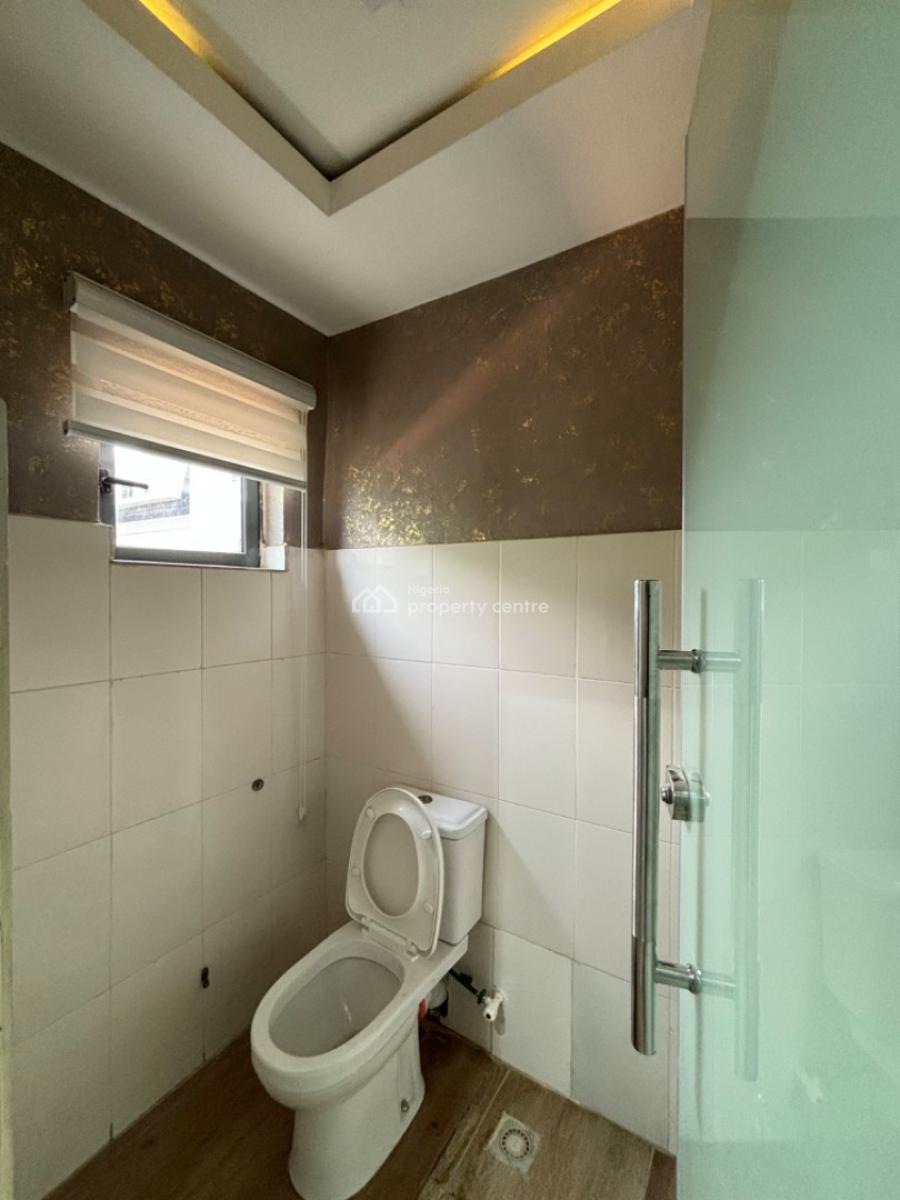 Lovely 60sqm Space, Lekki Phase 1, Lekki, Lagos, Shop for Rent