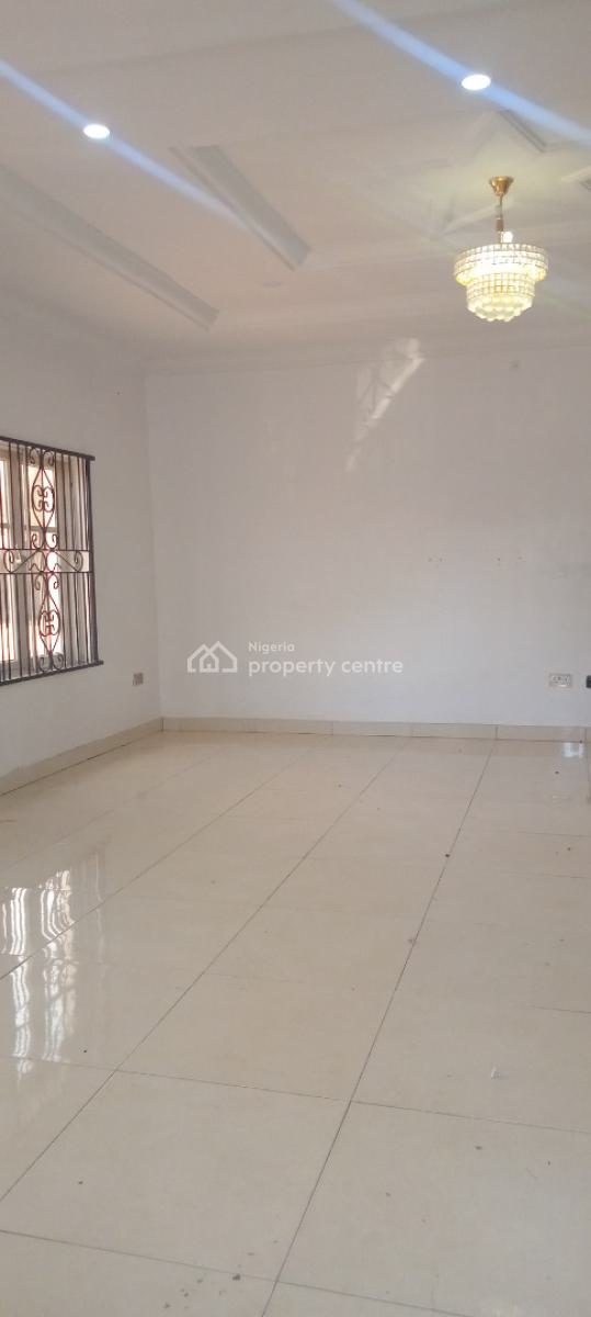 Now Available, Off Mobil Road, Ilaje, Ajah, Lagos, Flat / Apartment for Rent