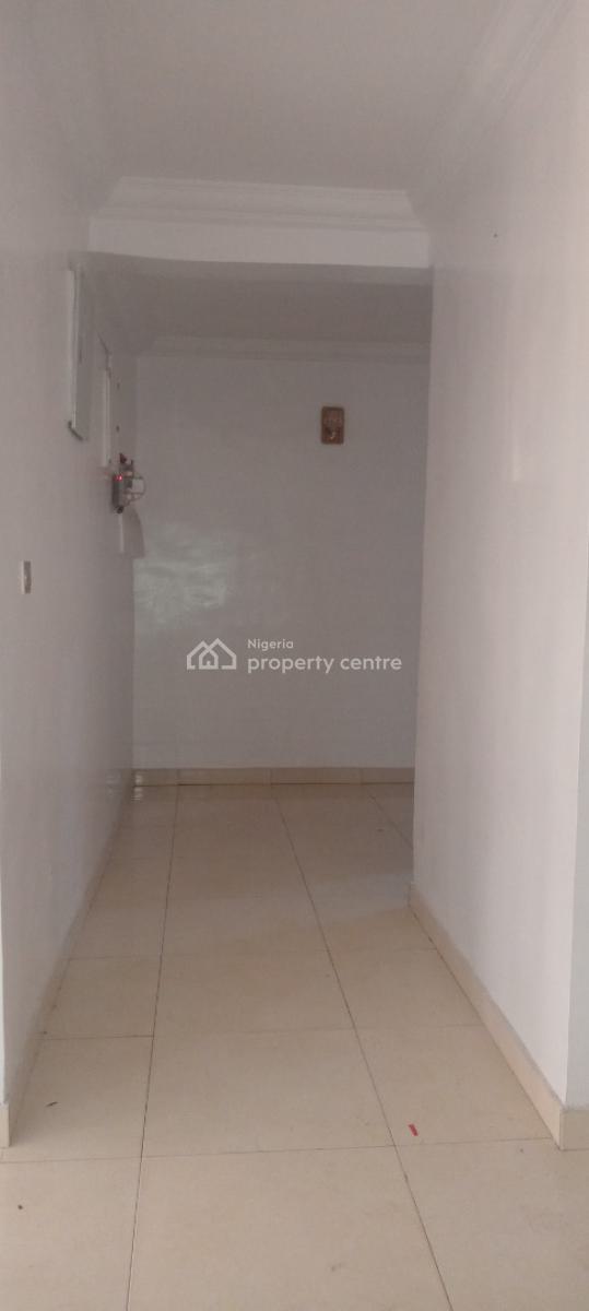 Now Available, Off Mobil Road, Ilaje, Ajah, Lagos, Flat / Apartment for Rent