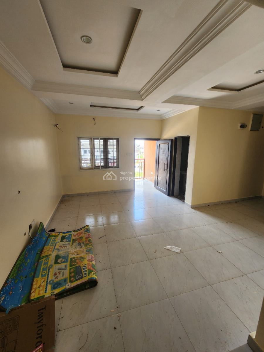 Luxury Two Bedroom Block of Flat, News Engineering, Dawaki, Gwarinpa, Abuja, Flat / Apartment for Rent