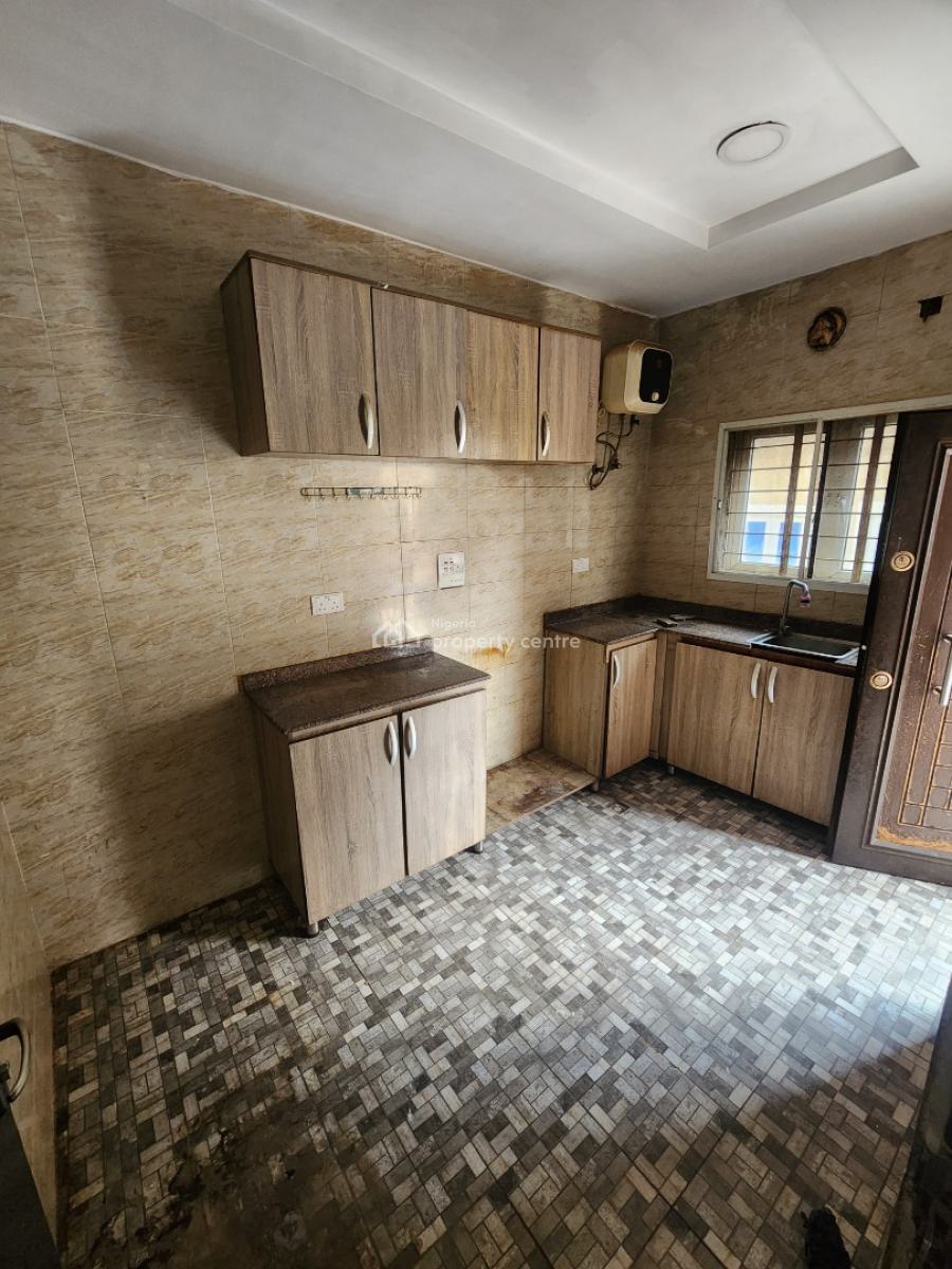 Luxury Two Bedroom Block of Flat, News Engineering, Dawaki, Gwarinpa, Abuja, Flat / Apartment for Rent