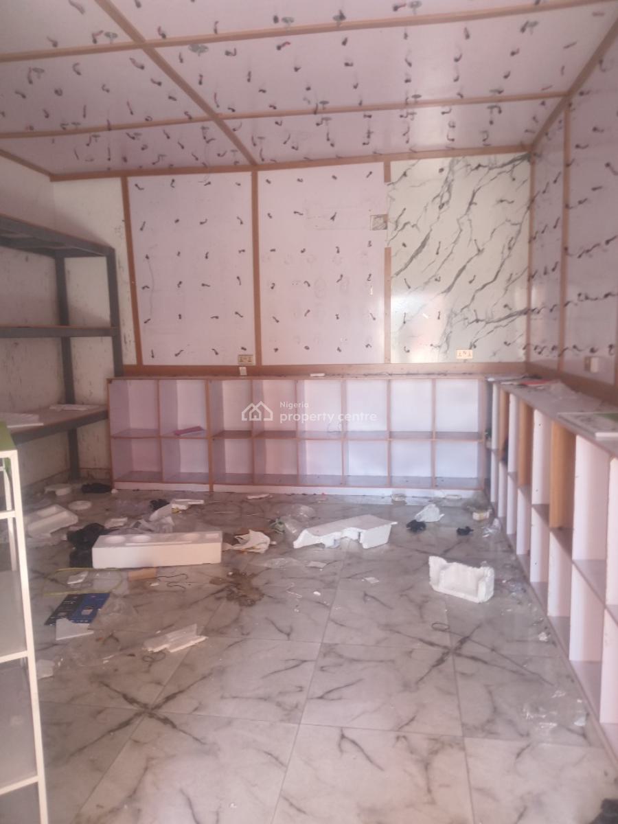 a Spacious Shop for Building and Computer Centre, Chevron Road Close to New Road, Lekki, Lagos, Shop for Rent