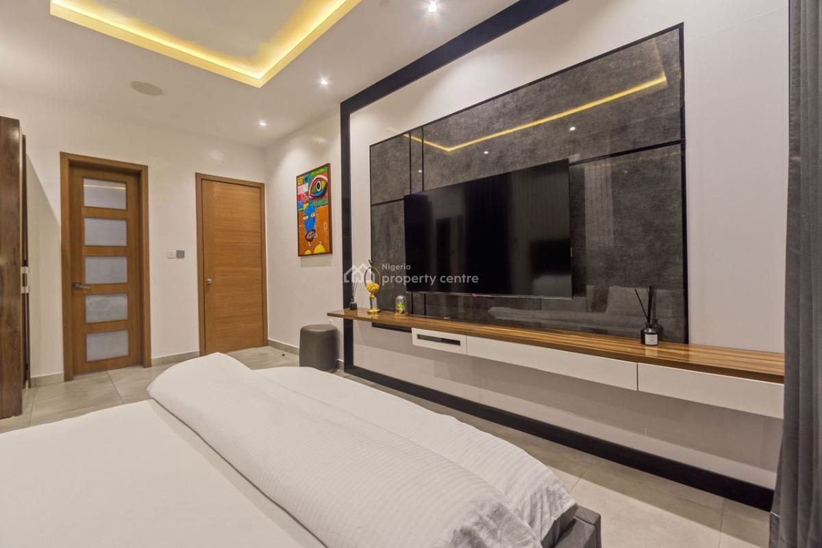 Luxury Spacious 1 Bedroom with Swimming Pool and Gym, Lekki Phase 1, Lekki, Lagos, Flat / Apartment Short Let
