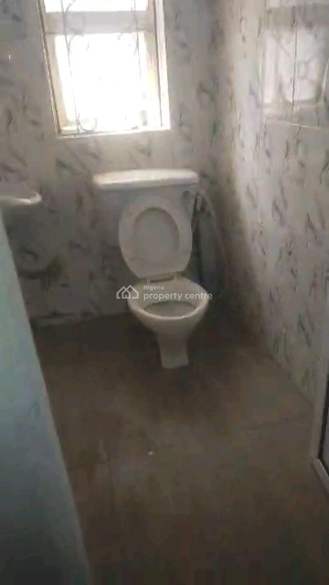 Standard and Spacious 2beroom Flat, Ilupeju, Ilupeju, Lagos, Flat / Apartment for Rent