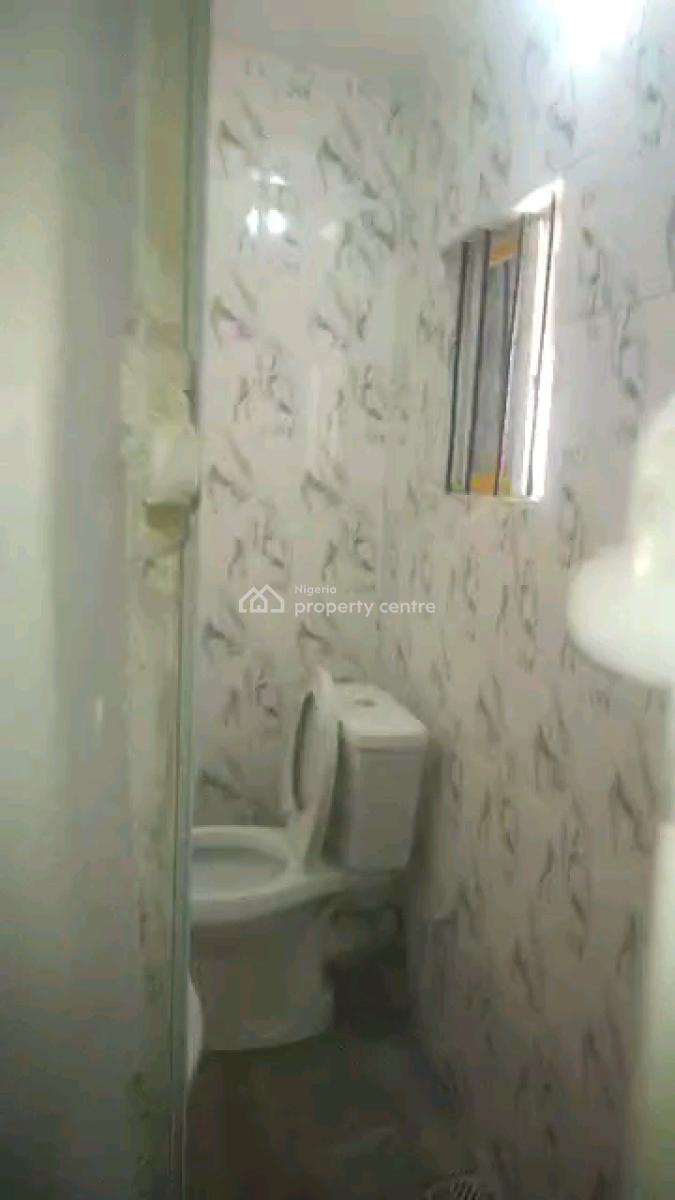 Standard and Spacious 2beroom Flat, Ilupeju, Ilupeju, Lagos, Flat / Apartment for Rent