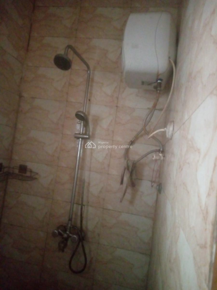 Spacoius and Standard 3 Bedroom Flat, Berger, Arepo, Ogun, Flat / Apartment for Rent