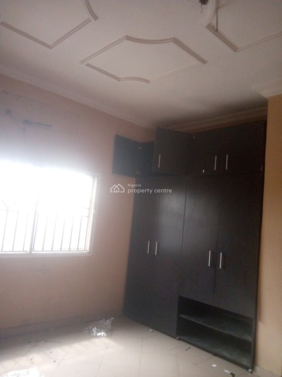 Spacoius and Standard 3 Bedroom Flat, Berger, Arepo, Ogun, Flat / Apartment for Rent