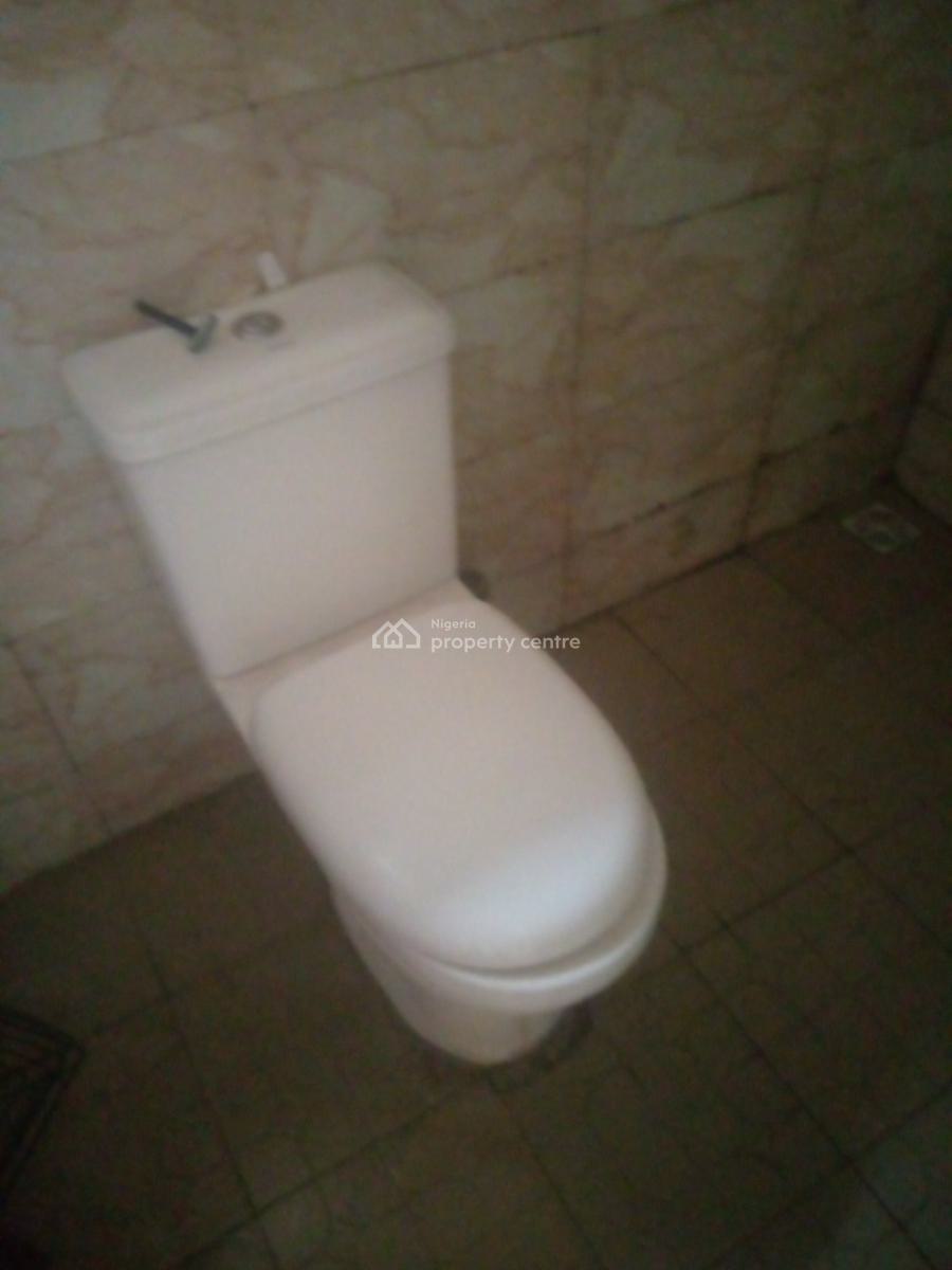 Spacoius and Standard 3 Bedroom Flat, Berger, Arepo, Ogun, Flat / Apartment for Rent