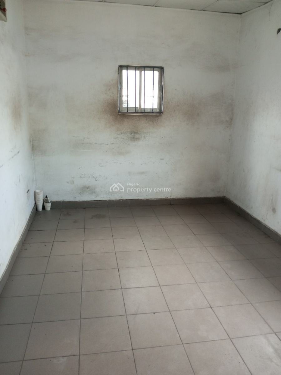 1000 Sqm Warehouse, Off Akilo Ogba, Oba Akran, Ikeja, Lagos, Warehouse for Rent