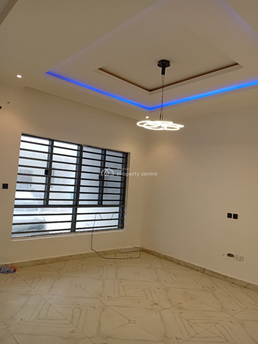 Spacious 1 Bedroom in a Shared Apartment, Orchid Road, Lekki, Lagos, Terraced Duplex for Rent