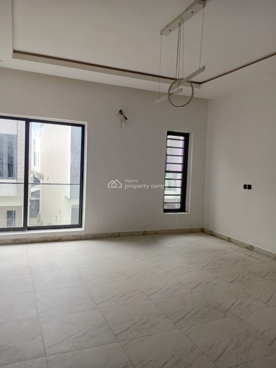 Spacious 1 Bedroom in a Shared Apartment, Orchid Road, Lekki, Lagos, Terraced Duplex for Rent