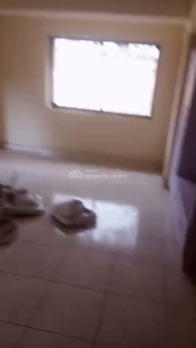 Spacious 4 Bedroom Apartment (ensuite, Ground Floor), Ikeja, Lagos, Flat / Apartment for Rent