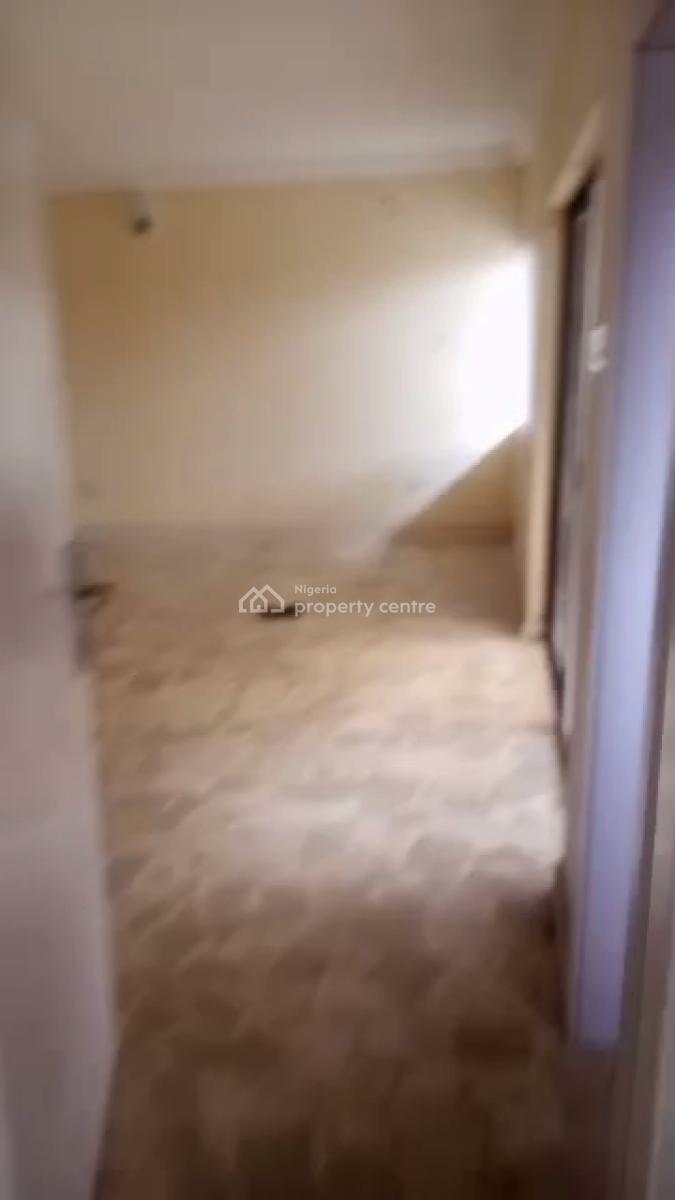 Spacious 4 Bedroom Apartment (ensuite, Ground Floor), Ikeja, Lagos, Flat / Apartment for Rent