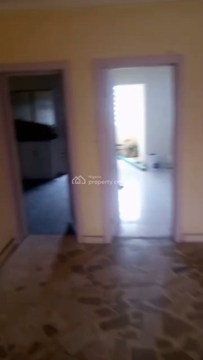 Spacious 4 Bedroom Apartment (ensuite, Ground Floor), Ikeja, Lagos, Flat / Apartment for Rent