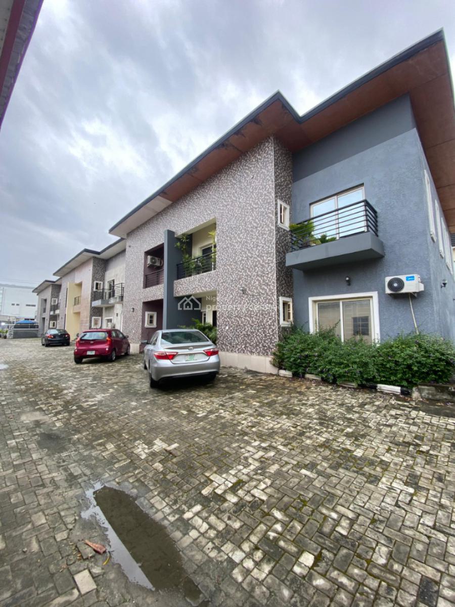 4 Bedroom Terrace Duplex with Bq, Oral Estate, Ikota, Lekki, Lagos, Terraced Duplex for Rent