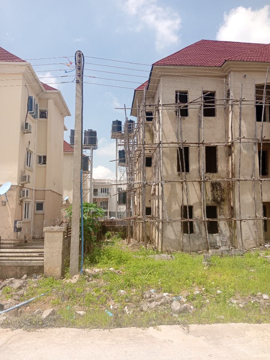 4units of 3bedroom with 2units of 2bedroom Carcass at River Park, Cluster5 River Park Estate, Lugbe District, Abuja, Block of Flats for Sale