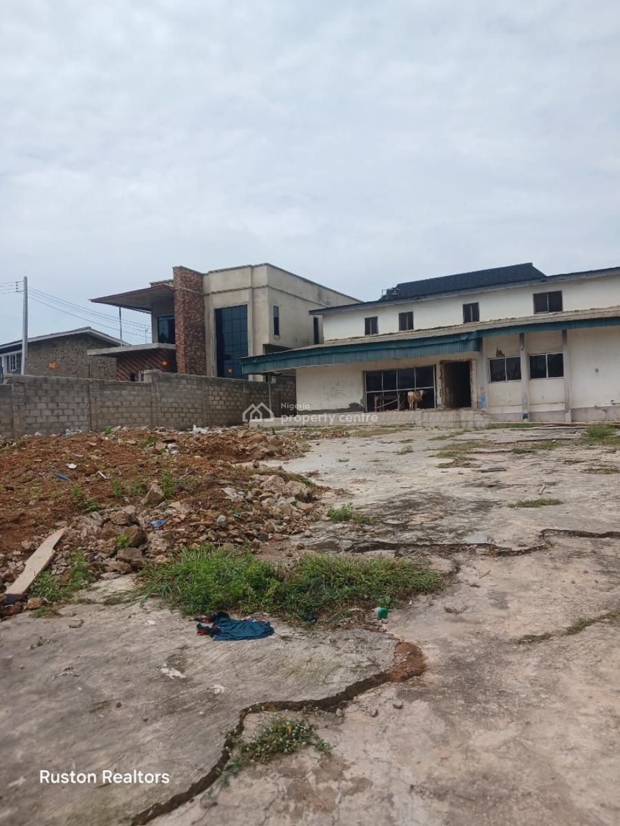 1500sm Land with Building, Onireke Gra, Ibadan, Oyo, Detached Duplex for Sale