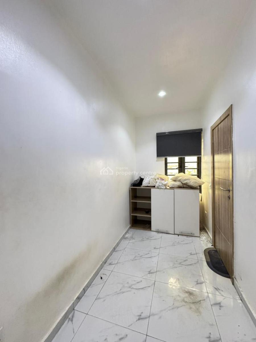 Fully Furnished 4 Bedroom Penthouse in a Secured Estate, Gbagada, Lagos, Flat / Apartment for Sale