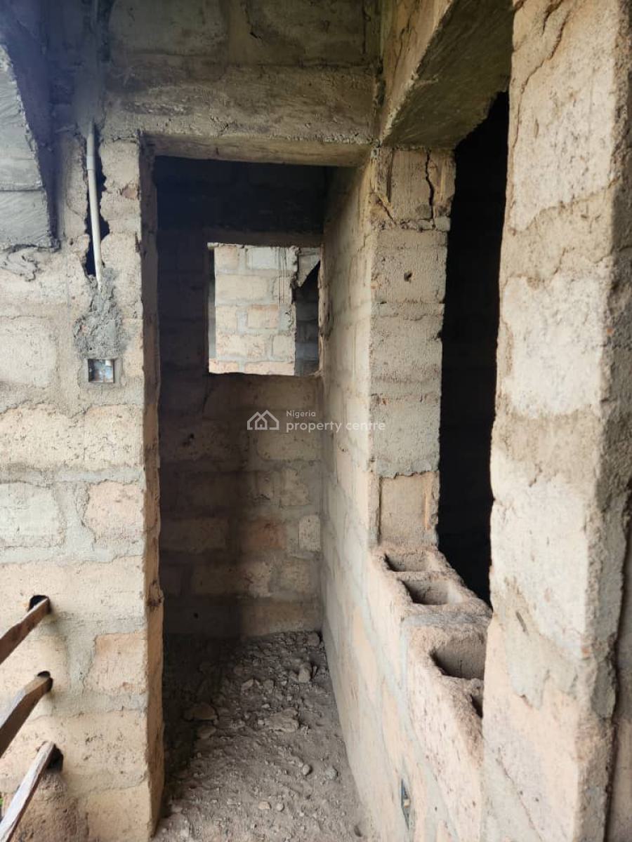8 Units of Uncompleted Executive Apartments and 4 Selfcons, Owode Apata, Apata, Ibadan, Oyo, House for Sale