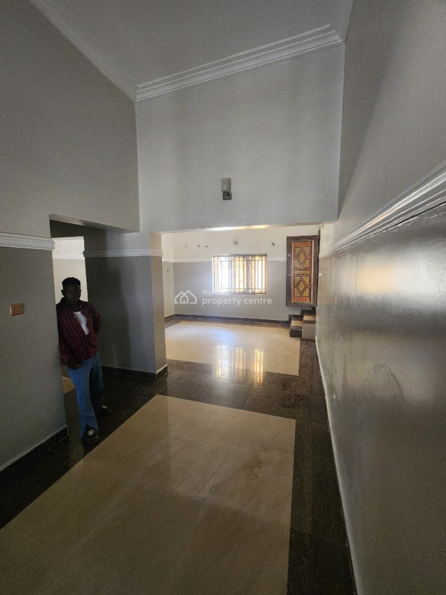 Luxury Two Bedroom Block of Flat, News Engineering Road, Dawaki, Gwarinpa, Abuja, Flat / Apartment for Rent